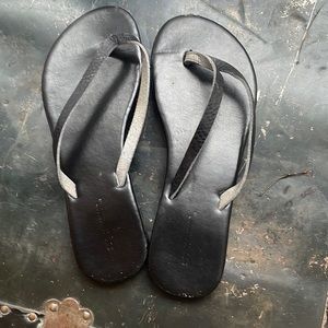 Simon Chang sandals